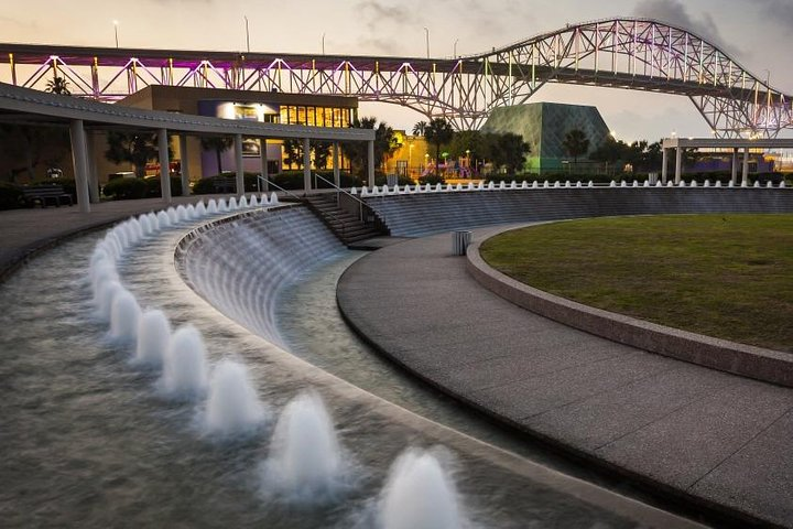 Self Guided Scavenger Hunt: Sparkling City by the Sea - Photo 1 of 5